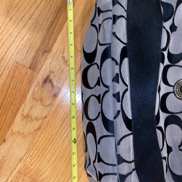 Coach diaper bag - Picture 2 of 9